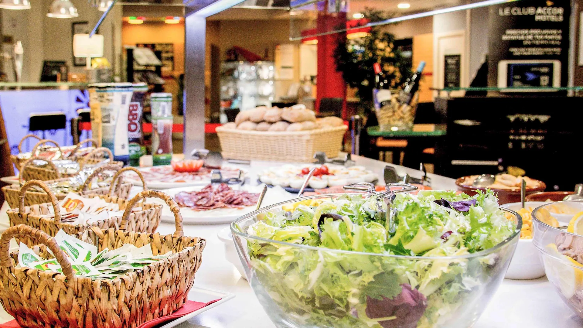 Ibis Girona Hotell