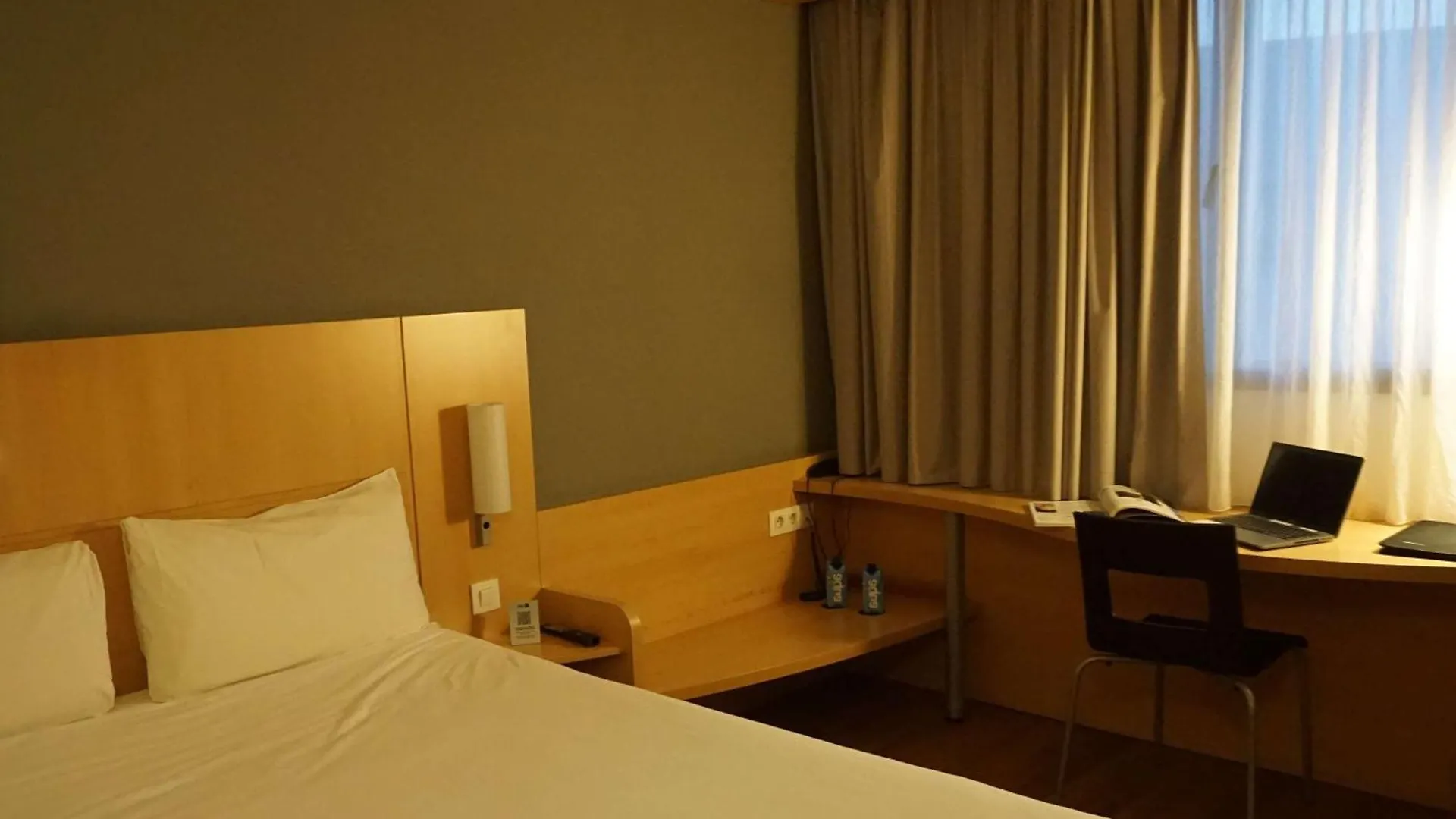 Ibis Girona Hotell