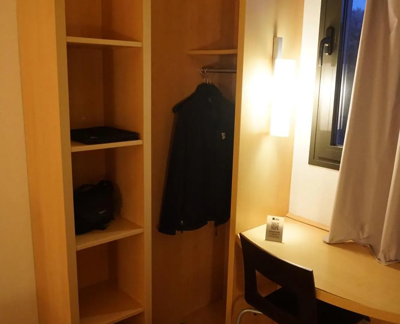 Ibis Girona Hotel 2*,