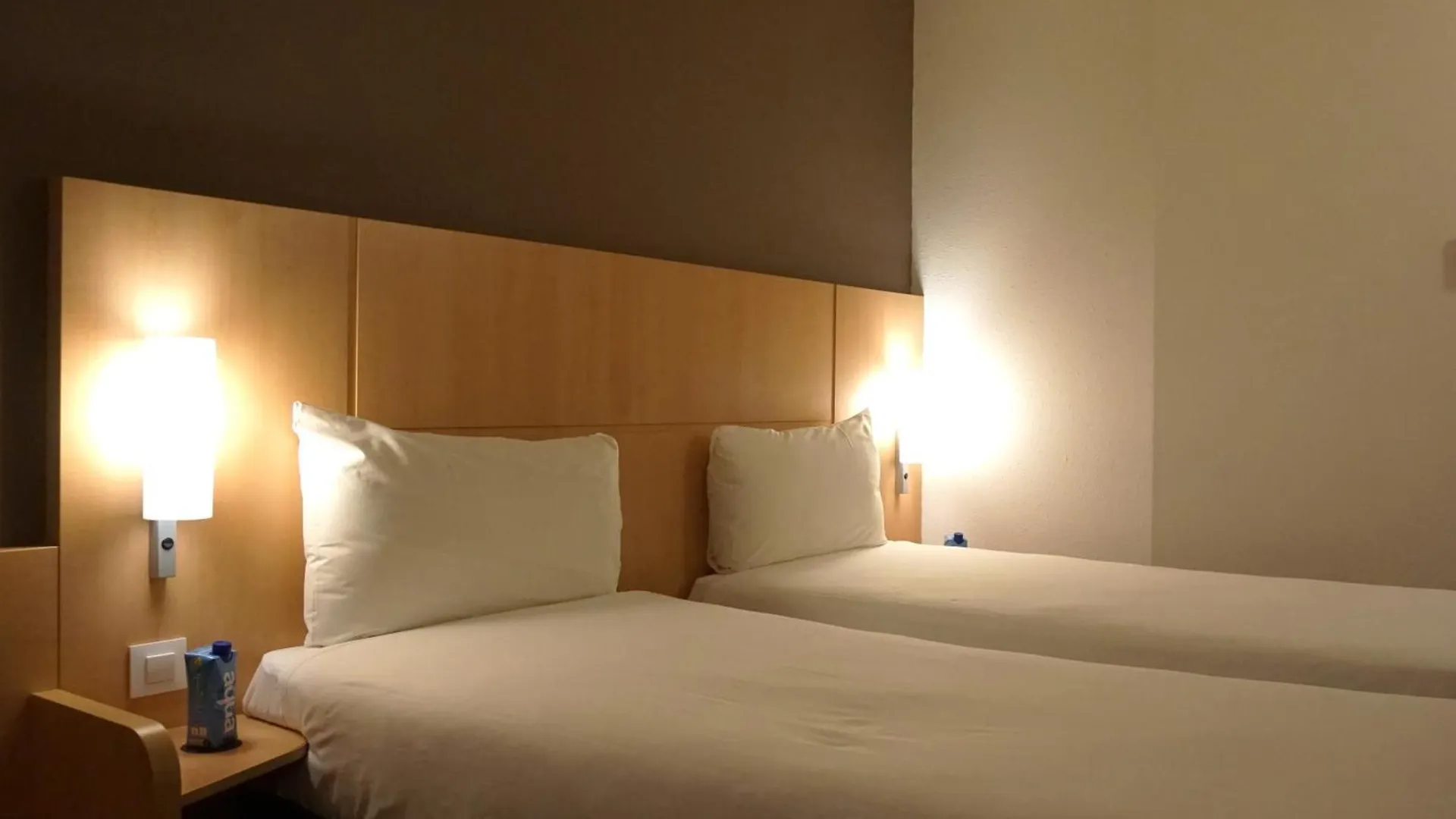 Ibis Girona Hotel 2*,  Spain