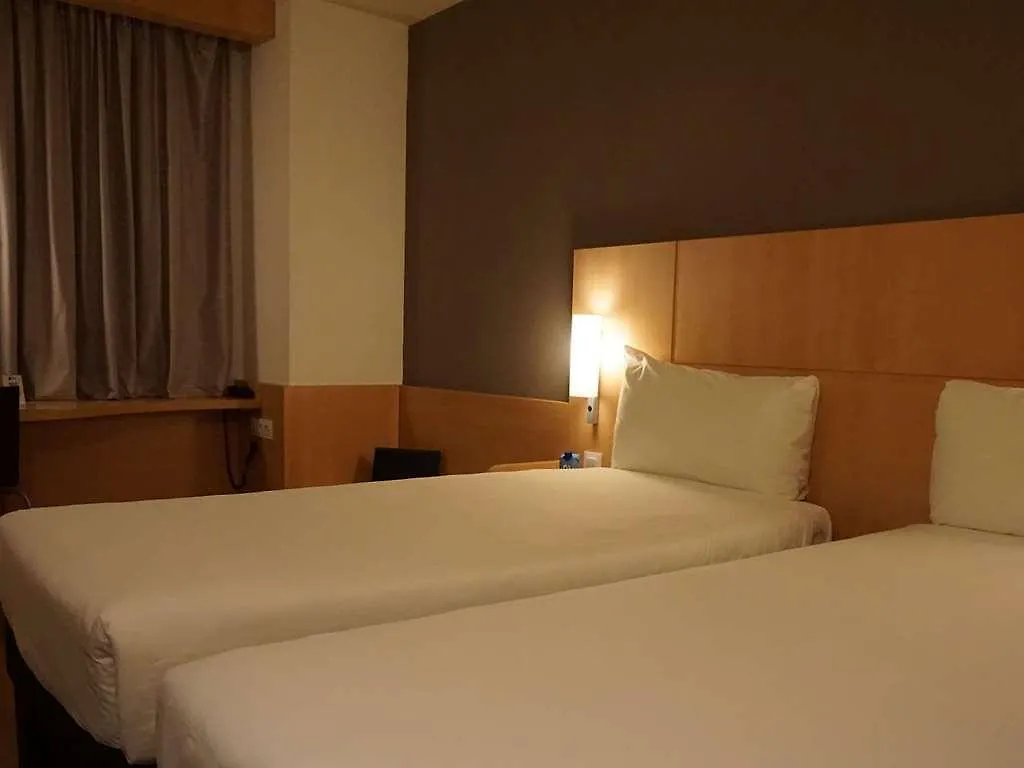 Ibis Girona Hotell