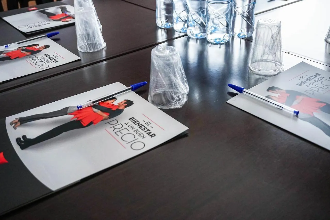 Ibis Girona Hotel 2*,