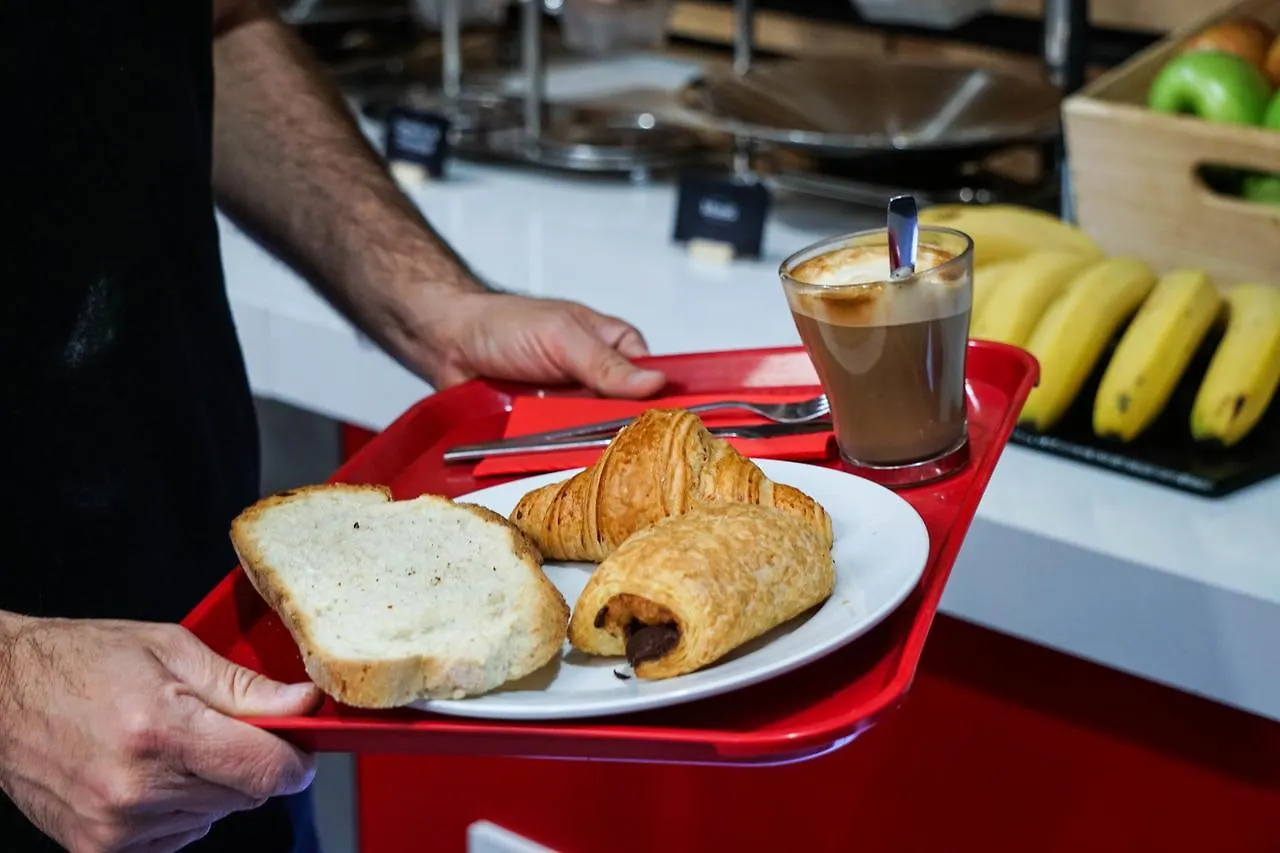 Ibis Girona Hotel