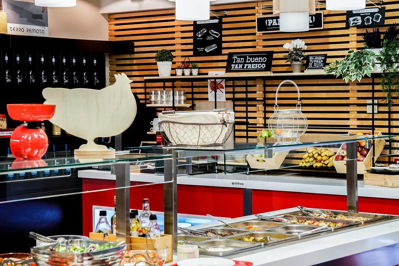 Ibis Girona Hotell
