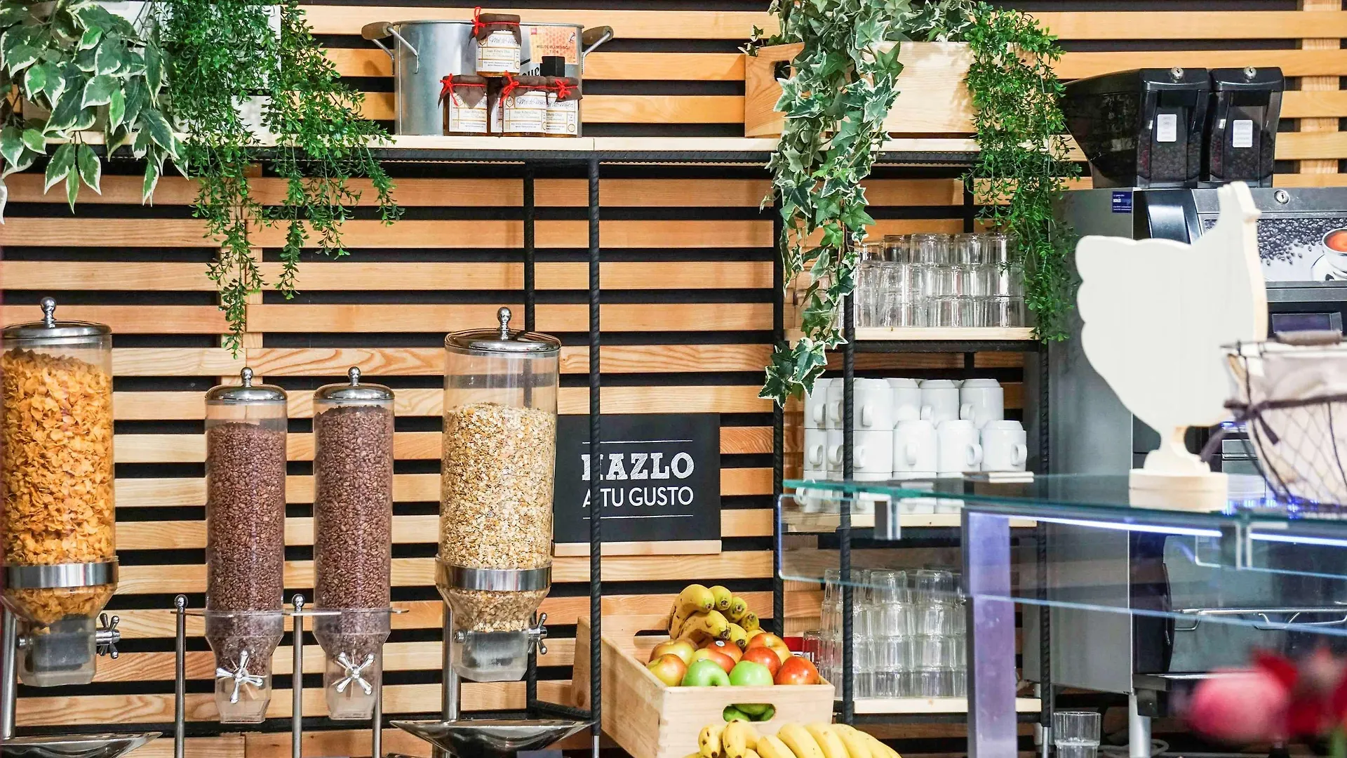 Ibis Girona Hotell
